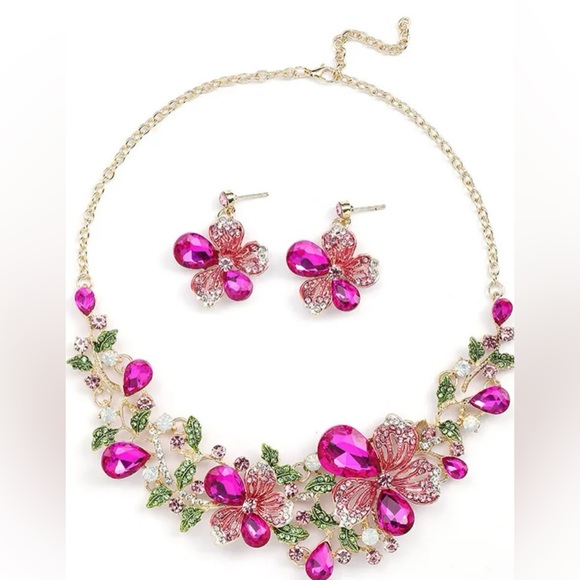 Jane Chic Designs Secret Garden Necklace and Earring Set - Picture 2 of 5